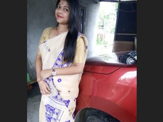 Stunning Assamese beauty's intimate moments exposed in full