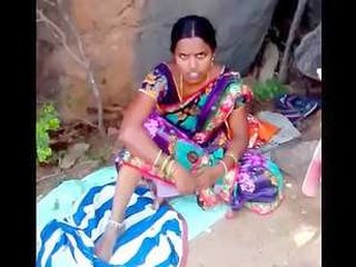 After outdoor sex, local Indian escort reveals her intimate area