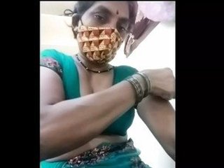 Sulbha's seductive Indian aunty caught on camera