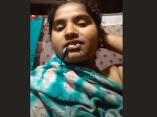 Sensual Bengali wife contacts via video call