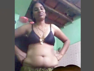 Indian aunt reveals herself over video chat