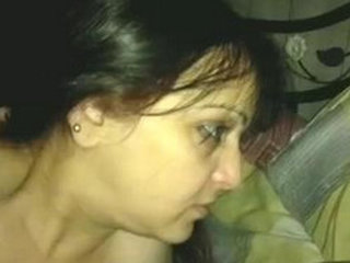 Indian aunt performs oral sex