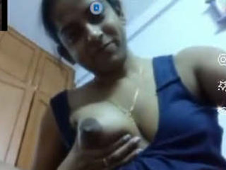 Indian sister pleases herself on a video chat