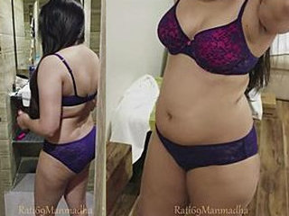 Indian wife Rati's sensual solo walk and haircare routine