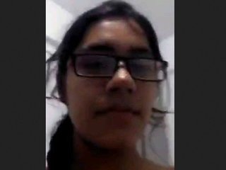 Chashmish girl's passionate solo play in the restroom