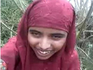 Outdoor sex with an Indian Muslim girl