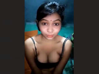 A Bengali wife reveals all and gets naughty on camera