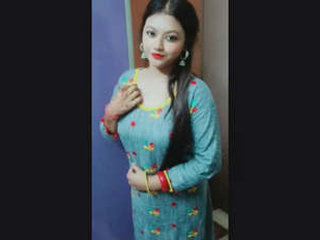 Indian married woman's infidelity: Cheating on her husband with her ex-boyfriend
