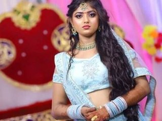 A seductive woman from Punjab reveals her breasts and intimate area