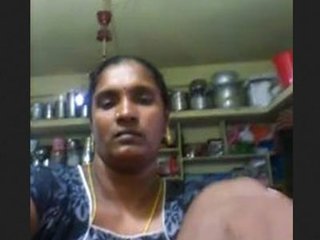 Indian housewife from village displays her breasts