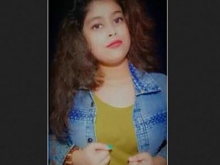 Assamese beauty indulges in self-pleasure