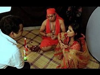 Indian beauty Mrinalini Chatterjee in a nude video