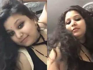 Married Indian wife with big breasts performs sensual dance