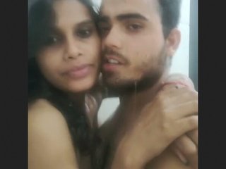 A disloyal spouse experiences the allure of a seductive friend