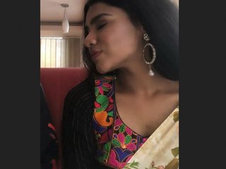 The most attractive woman on Earth: Incredibly seductive