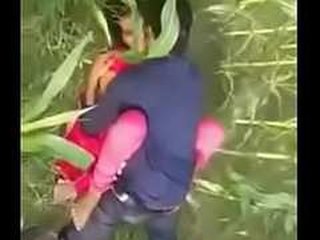 Desi randi gets fucked in public for money