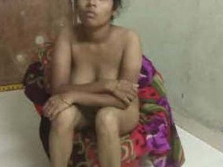 Tamil bhabhi's steamy video clip goes viral