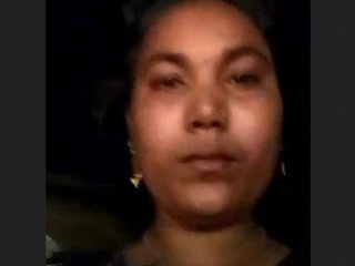 Village bhabi gets naughty while changing in rustic setting