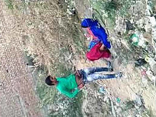 Desi girl screams in pleasure as she gets recorded by a boy in the bushes