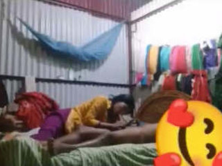 Desi bhabi gets fucked by her lover