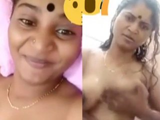 Best of Indian MILF videos in one compilation