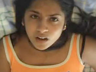 Indian woman moans with pleasure as she gets fingered