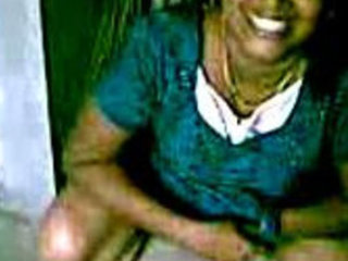 Desi Aunty's shy show of her boobs and pussy