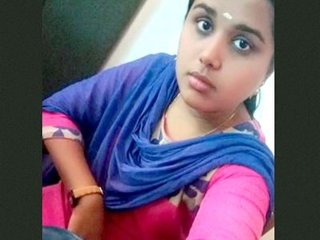 Cute desi girl in sexy outfit teases in village
