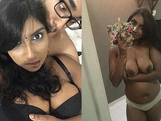 Desi aunty's big boobs get some attention in a video