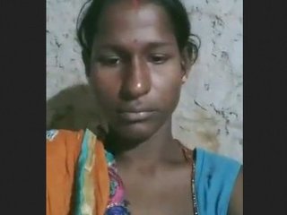 Bhabhi from a village gets her anus and vagina stimulated