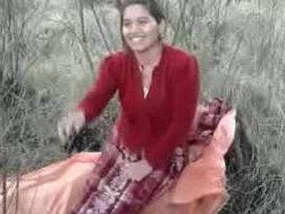 Aunty gets naughty in the garden