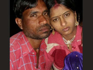 Cute desi wife fucks for money in village