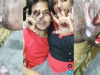 Desi couple has hot sex on livecam