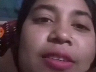 Watch a hot Hillbilly aunt Daihari get naked and have sex in a live video