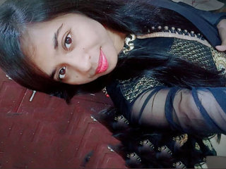 Desi girl and cousin brother in mixed videos