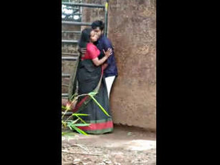 Hidden camera captures multiple couples enjoying Kerala lover spot