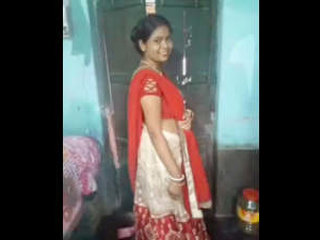 Desi wife gets fucked in the village