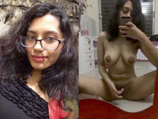 Indian girl enjoys the taste of her own pussy