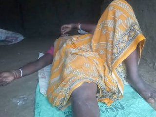 Quick and dirty sex with village aunty and devar