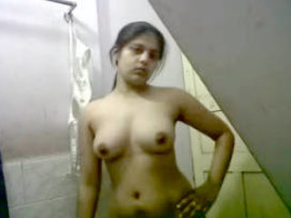 Desi babe flaunts her big boobs and pussy in the bathroom
