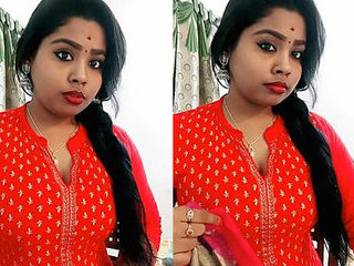 Thyagarajan's big boobed Desi babe in cleavage tease