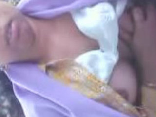 Desi girl Aain parks for some steamy action