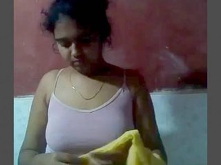 A Desi girl gets her body tightened in a bath