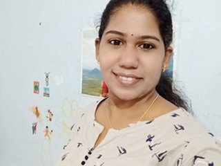 A short video of a Mallu bhabhi in action