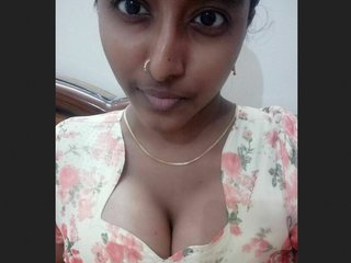 Cute Tamil girl's solo masturbation in HD video