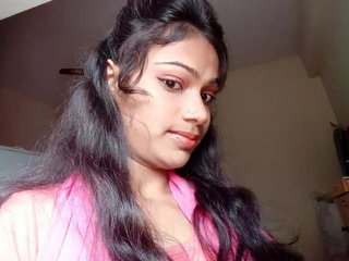 Watch a stunning Tamil girl get naked and soapy in this hot bath video