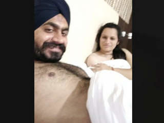 Indian couple's hotel room romp with audio