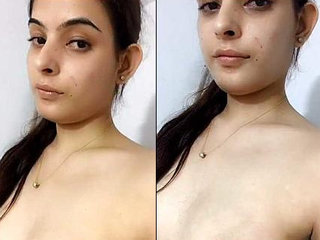 Dulhan flaunts her naked body to her dulha after engagement