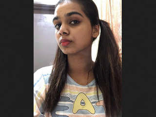 Indian Desi girl's hot MMS video with vaginal and oral action